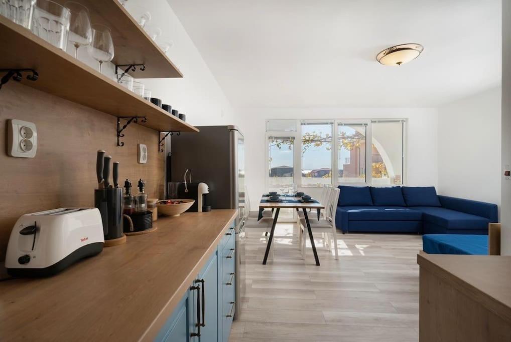 Boutique Blue Apartment